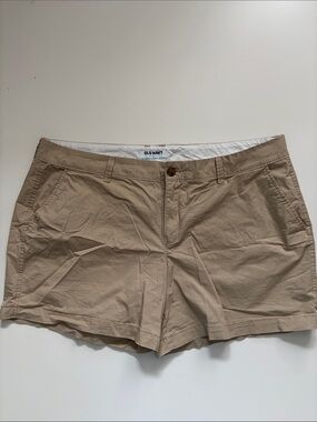 Old Navy Beige Tan Khaki Women's Chino Shorts Size 16 5 inch inseam